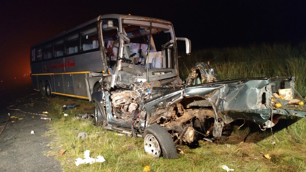 Six die in horror crash on the N4 near Belfast | Highvelder
